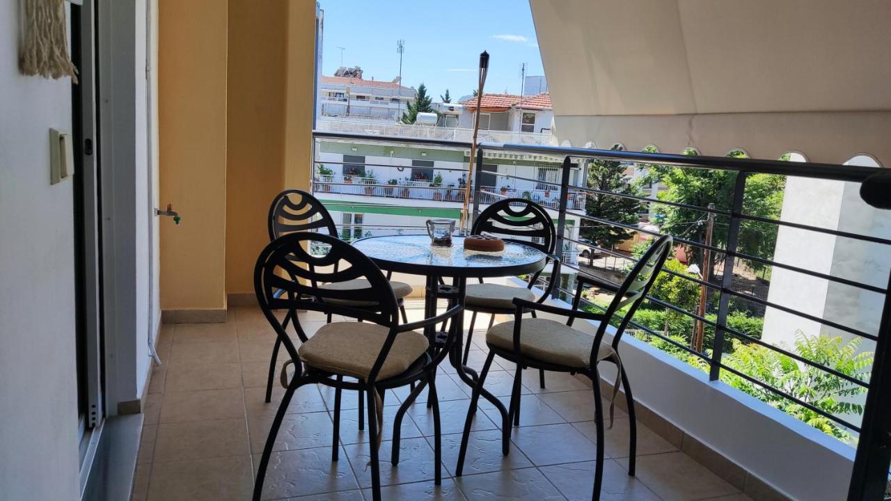 Rock & Roll 2 - Modern Apartment In Trikala Екстериор снимка